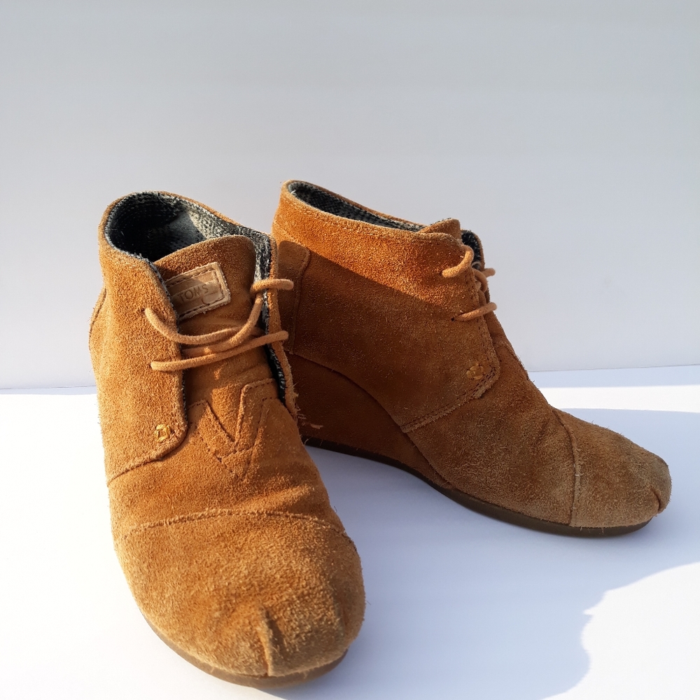 Toms wedge booties. Size 7M.
